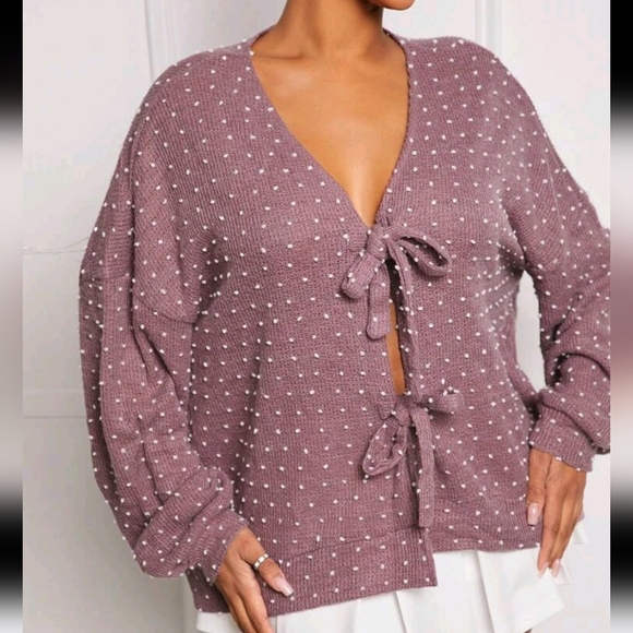 ComfortableCasual Autumn/Winter Oversized Butterfly Tie-Up Design Regular Jacket - Picture 3 of 4